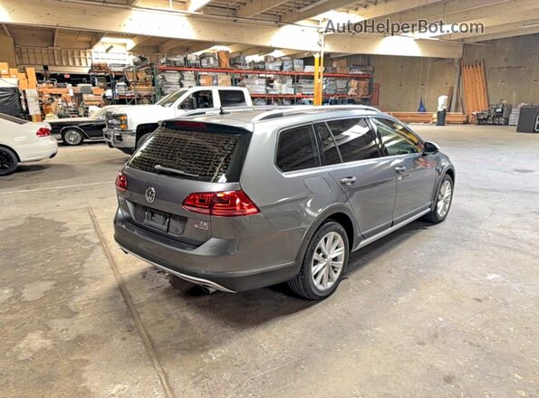 3VWH17AU3HM538840 2017 VOLKSWAGEN GOLF Gray Вид спереду