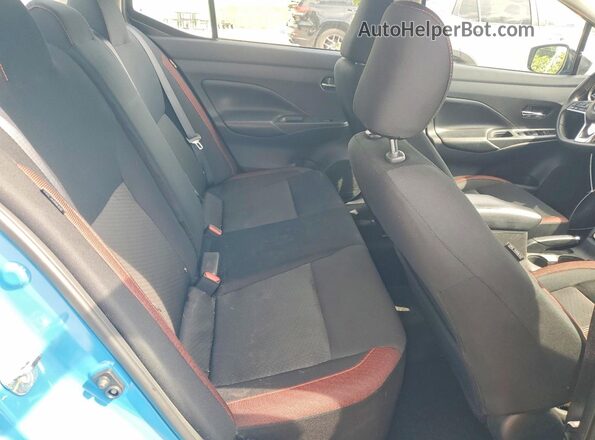 3N1CN8FV6SL836176 2025 NISSAN VERSA Blue Vista interior trasera