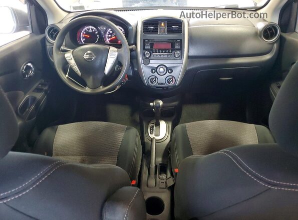 3N1CN7AP1GL846432 2016 NISSAN VERSA Silver ხელსაწყოთა პანელის ხედი