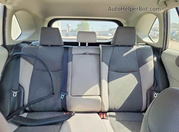 4T3RWRFV2MU039056 2021 TOYOTA RAV4 Gray Vista interior trasera