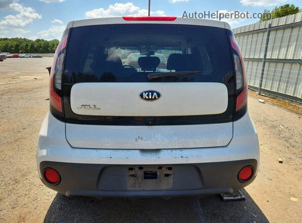 KNDJN2A27K7914306 2019 KIA SOUL White Front interior view
