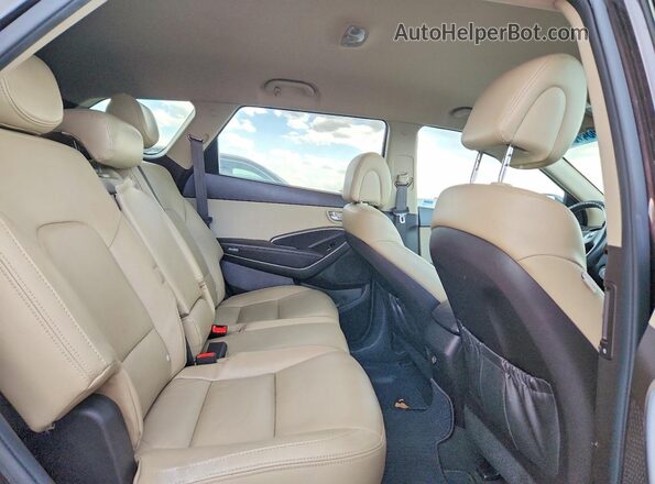 KM8SMDHF6HU220157 2017 HYUNDAI SANTA FE Brown Widok komory silnika