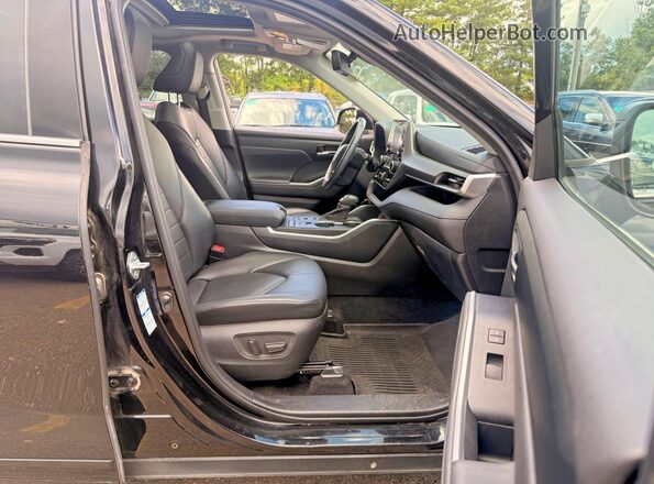 5TDGZRBHXLS002383 2020 TOYOTA HIGHLANDER Черный Вид спереди