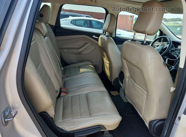 1FMCU9HD2JUA26666 2018 FORD ESCAPE Silver ძრავის განყოფილების ხედი