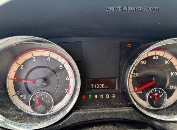2C4RDGCG8HR761468 2017 DODGE GRAND Бордовый Вид щитка приборов