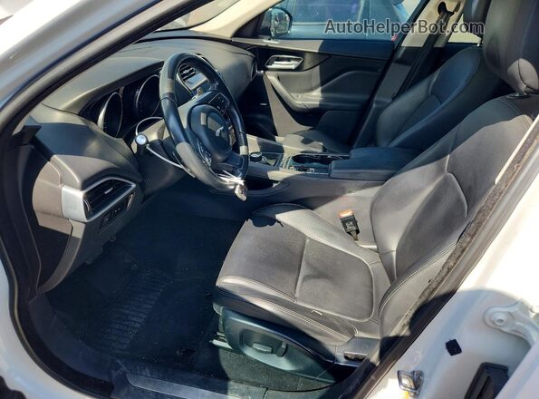 SADCJ2BV3HA892849 2017 JAGUAR F-PACE White Widok deski rozdzielczej