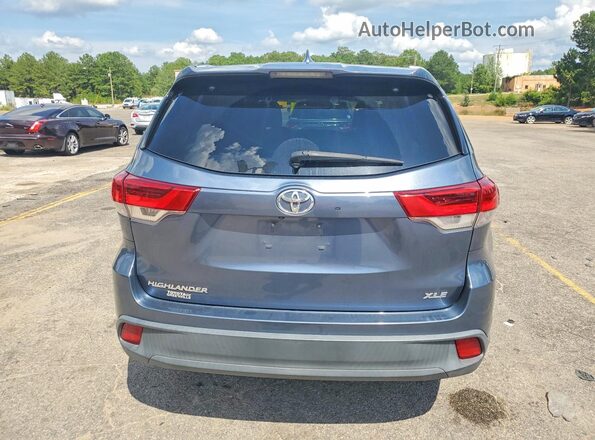 5TDKZRFH5KS301427 2019 TOYOTA HIGHLANDER Blue Вид салону спереду