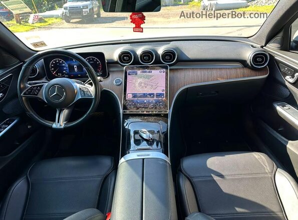 W1KAF4HB0NR019110 2022 MERCEDES-BENZ C White Dashboard view