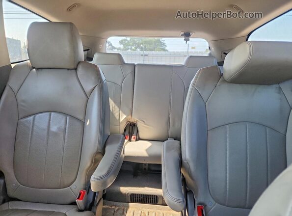 1GNKRJKD6GJ219190 2016 CHEVROLET TRAVERSE Red Rear interior view