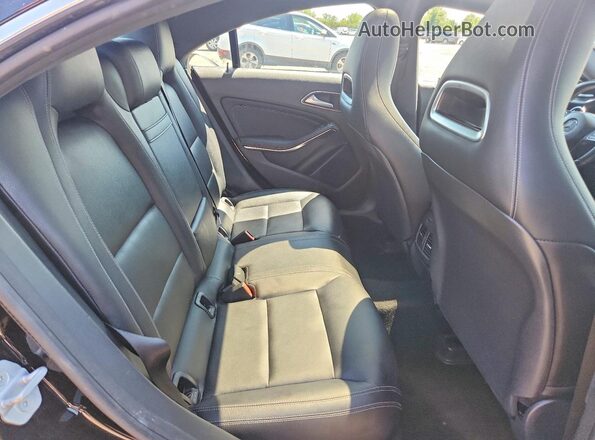 WDDSJ4GB4HN423527 2017 MERCEDES-BENZ CLA-CLASS Black Widok wnętrza z tyłu