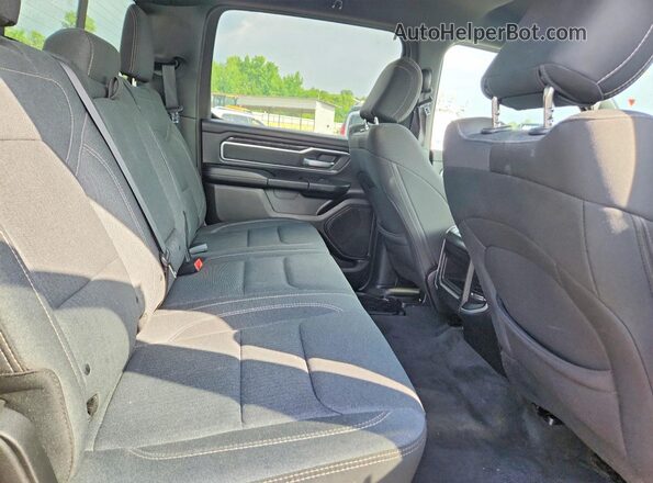 1C6RRFFG1KN846204 2019 RAM 1500 Black Widok wnętrza z tyłu