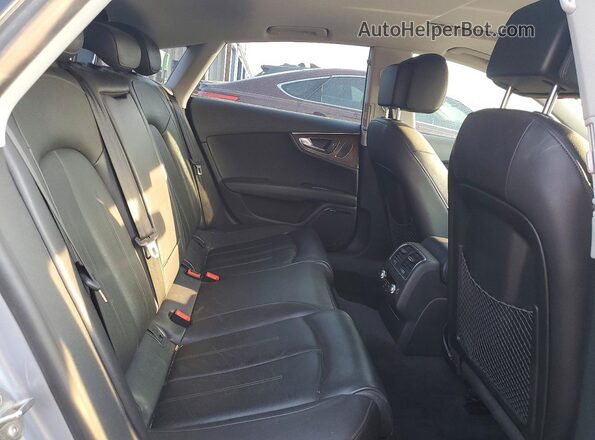 WAUWGAFC6GN003542 2016 AUDI A7 Серебряный Вид задней части салона