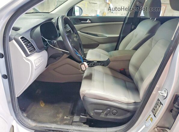 KM8J3CA40KU898024 2019 HYUNDAI TUCSON Silver Dashboard view