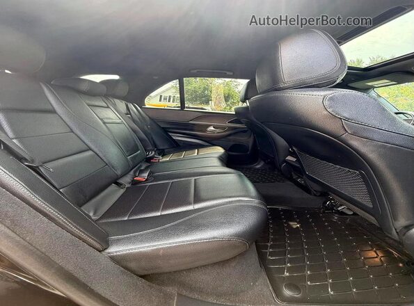 4JGFB4FB8SB283111 2025 MERCEDES-BENZ GLE Black Vista interior trasera