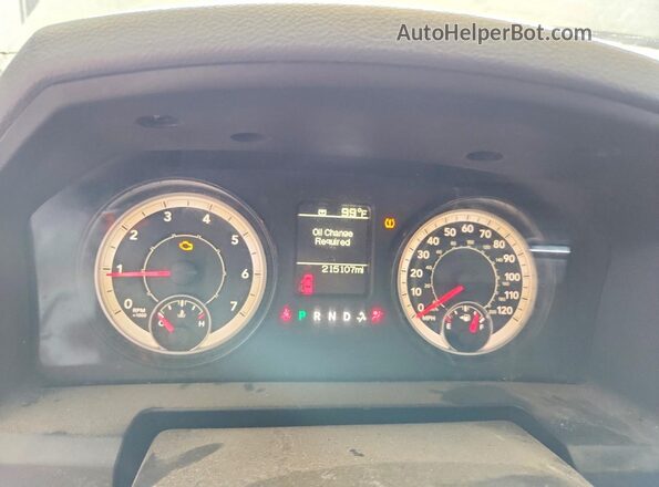 3C6JR6DT1HG604771 2017 RAM 1500 White Հետևի նստատեղերի տեսք