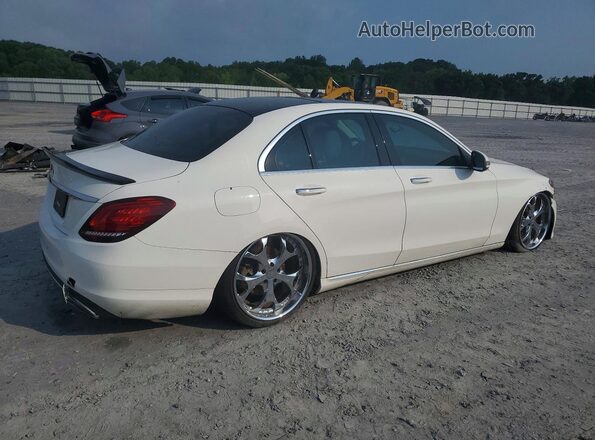 W1KWF8DB7LR601950 2020 MERCEDES-BENZ C White Front right
