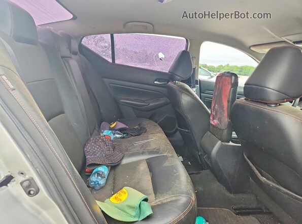 1N4BL4CV3KC148925 2019 NISSAN ALTIMA Silver Widok wnętrza z tyłu
