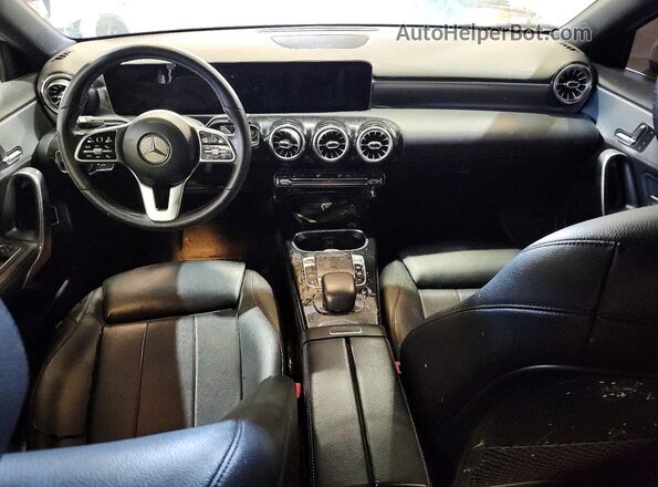 WDD3G4EB5KW000477 2019 MERCEDES-BENZ A Белый Вид щитка приборов