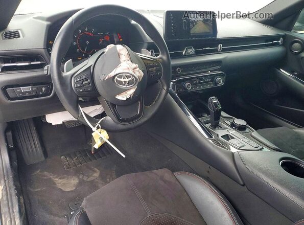 WZ1DB2C06NW048935 2022 TOYOTA GR Silver Սարքավորումների վահանակի տեսք