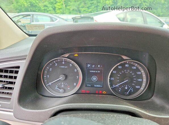 5NPD84LF5JH214679 2018 HYUNDAI ELANTRA White Հետևի նստատեղերի տեսք