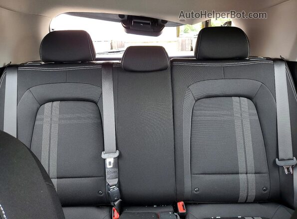 KMHRC8A3XTU479672 2026 HYUNDAI VENUE Silver Widok wnętrza z tyłu