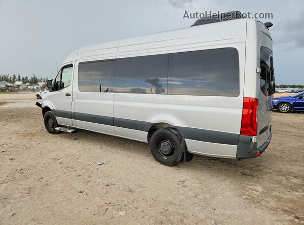 W1Z4NGHY9RT188817 2024 MERCEDES-BENZ SPRINTER Silver Tył prawy