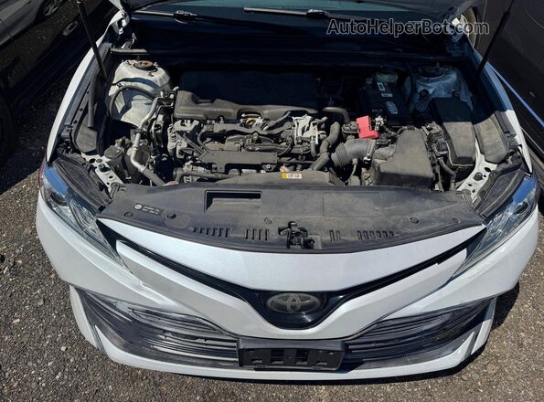 4T1B11HK3JU018922 2018 TOYOTA CAMRY White Առջևի վահանակի տեսք
