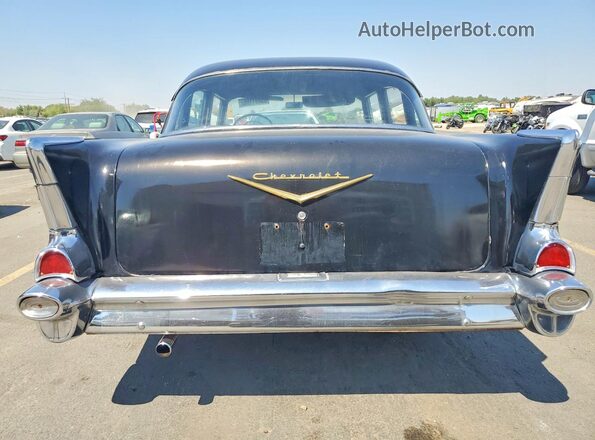 B57L129350 1957 CHEVROLET BEL Черный Вид салона спереди