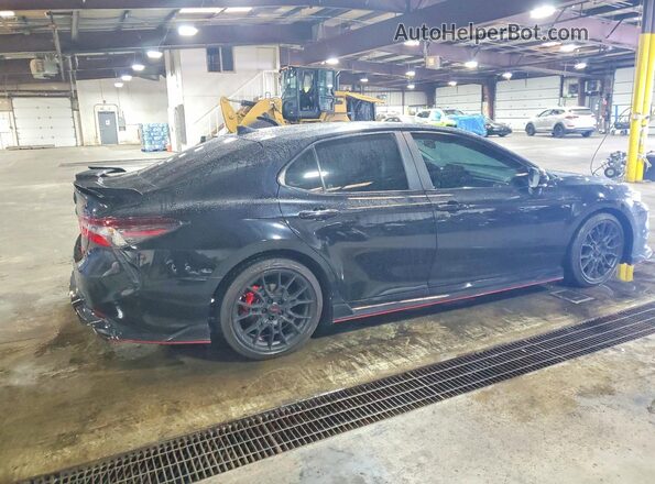4T1KZ1AK2PU087189 2023 TOYOTA CAMRY Черный Передняя правая четверть