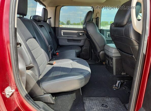1C6RR6LT8KS586340 2019 RAM 1500 Red უკანა სალონის ხედი
