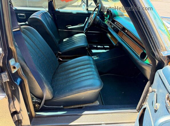 10801612012182 1968 MERCEDES-BENZ 280S Синий Вид сзади
