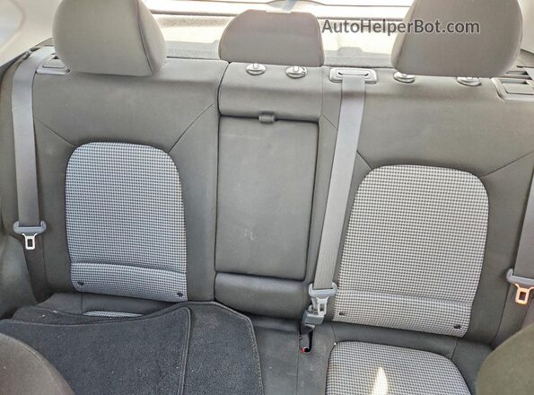 KM8K12AA0LU583879 2024 HYUNDAI KONA White Вид задньої частини салону