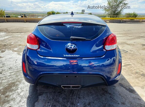KMHTC6AD6HU317211 2017 HYUNDAI VELOSTER Синий Вид салона спереди