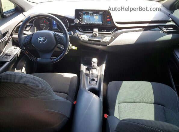 NMTKHMBX2JR032416 2018 TOYOTA C-HR Серебряный Вид щитка приборов
