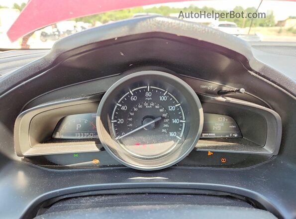 3MZBN1U76HM142270 2017 MAZDA 3 Red Vista de los asientos traseros