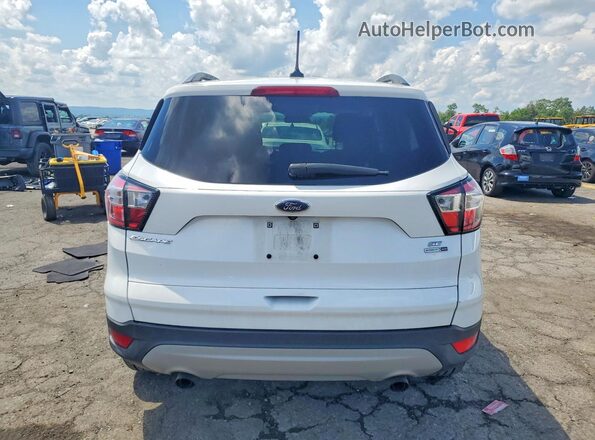 1FMCU9GD3JUB34053 2018 FORD ESCAPE Белый Вид салона спереди