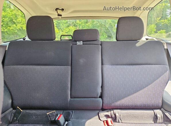 JF2SJADC9GH493190 2016 SUBARU FORESTER Silver Հետևի նստատեղերի տեսք