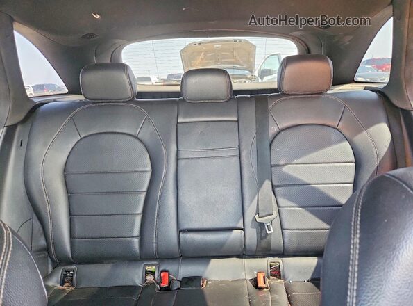 W1N0G8DB8MV296666 2021 MERCEDES-BENZ GLC-CLASS Black Widok wnętrza z tyłu