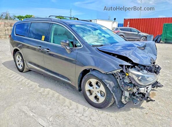2C4RC1EG7HR821754 2017 CHRYSLER PACIFICA Серый Вид спереди
