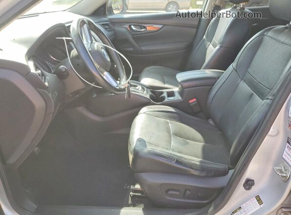 JN8AT2MVXJW319406 2018 NISSAN ROGUE Silver Dashboard view