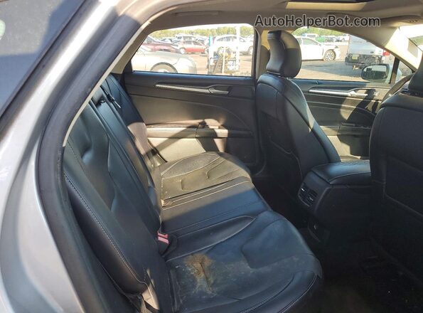 3FA6P0D94JR137254 2018 FORD FUSION Gray Вид задньої частини салону