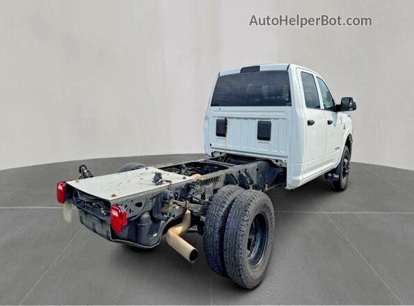 3C7WRTCL6NG246032 2022 RAM 3500 White Front right