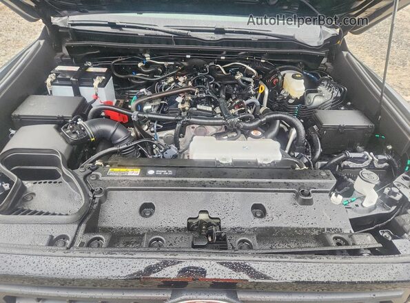 JTEVA5BR0S5038261 2025 TOYOTA 4RUNNER Black VIN կոդի պիտակի տեսք