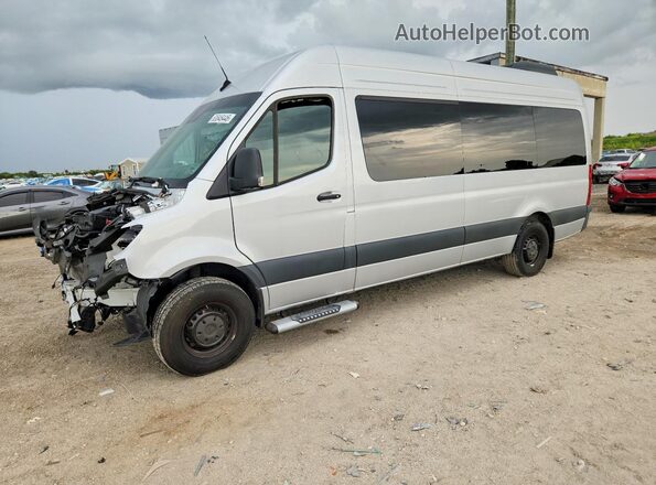 W1Z4NGHY9RT188817 2024 MERCEDES-BENZ SPRINTER Silver Tył lewy