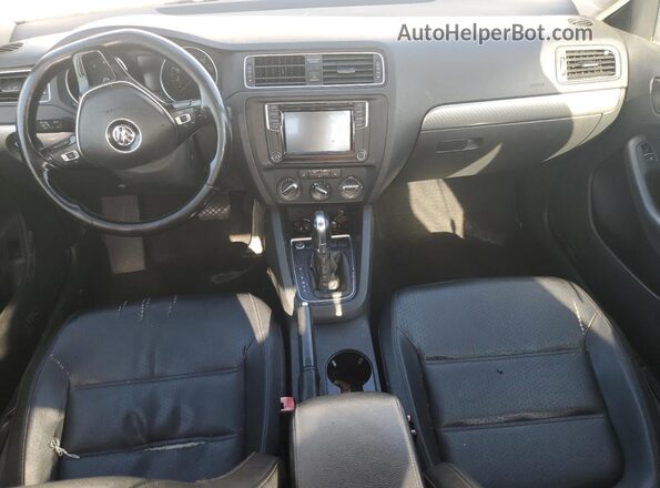 3VWD67AJ5GM402889 2016 VOLKSWAGEN JETTA Белый Вид щитка приборов