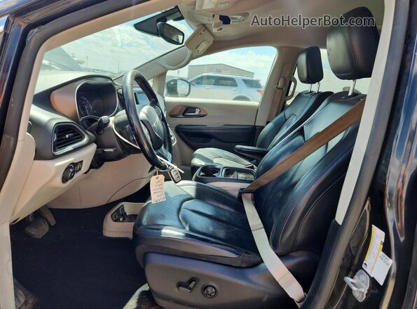 2C4RC1BG4KR650473 2019 CHRYSLER PACIFICA Черный Вид панели приборов