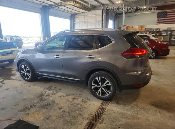 5N1AT2MV4HC820679 2017 NISSAN ROGUE Серый Задняя правая четверть