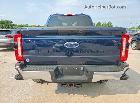 1FT8W3BT0PEC05065 2023 FORD F350 Синий Вид салона спереди