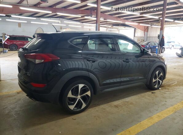 KM8J3CA24GU069334 2016 HYUNDAI TUCSON Black Передня права чверть