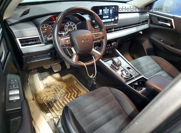JA4J4VA82RZ076347 2024 MITSUBISHI OUTLANDER Black Widok deski rozdzielczej